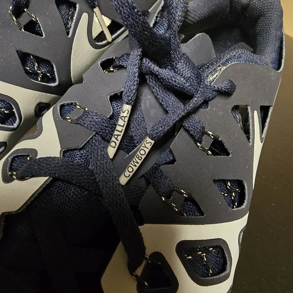 Nike Train *10.5* - Picture 8 of 9